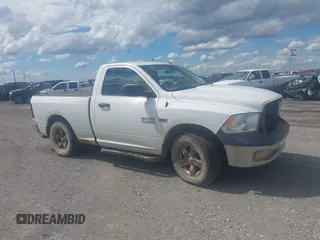 2015 Ram 1500 Tradesman z VIN 3C6JR6AT2FG554433, wystawiony jako IAAI lot #42114470 z przebiegiem Nie podano mil oraz . Historia ofert i sprzedaży dostępna na DreamBid. Obrazek 14.