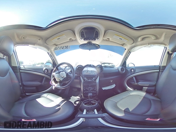 2012 MINI Countryman with VIN WMWZB3C58CWM02843, listed as a Copart auction lot 52131715 with Not Provided miles and Salvage Title. Bid and sale history available at DreamBid. Image 12.