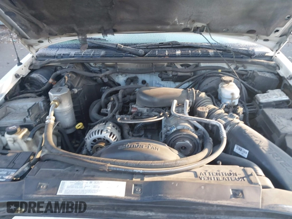 2004 Chevrolet Blazer LS z VIN 1GNDT13X34K161001, wystawiony jako IAAI lot #41432856 z przebiegiem Nie podano mil oraz . Historia ofert i sprzedaży dostępna na DreamBid. Obrazek 10.