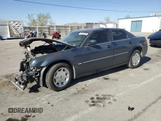 2007 Chrysler 300 Touring z VIN 2C3KA53G97H692345, wystawiony jako Copart lot #52753335 z przebiegiem 98 501 mil mil oraz Szkody całkowita. Historia ofert i sprzedaży dostępna na DreamBid. Obrazek 1.