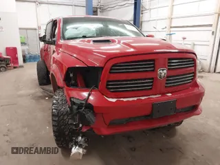 2015 Ram 1500 Sport z VIN 1C6RR7MT3FS577054, wystawiony jako IAAI lot #41389495 z przebiegiem 83 467 mil mil oraz . Historia ofert i sprzedaży dostępna na DreamBid. Obrazek 1.