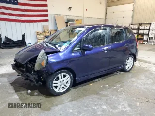 2008 Honda Fit Sport z VIN JHMGD386X8S038296, wystawiony jako Copart lot #46668165 z przebiegiem 231 475 mil mil oraz Szkoda całkowita • Salvage title. Historia ofert i sprzedaży dostępna na DreamBid. Obrazek 1.