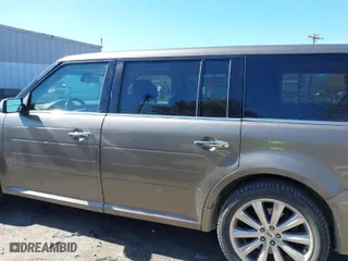 2014 Ford Flex Limited with VIN 2FMGK5D82EBD13915, listed as a IAAI auction lot 41833400 with 169,913 mi miles. Bid and sale history available at carsss.com. Image 14.