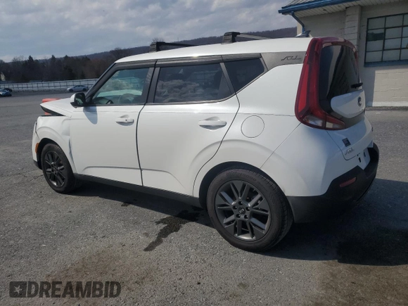 2020 Kia Soul EX with VIN KNDJ33AU2L7702105, listed as a Copart auction lot 50078615 with 83,852 mi miles and Salvage Title. Bid and sale history available at carsss.com. Image 2.