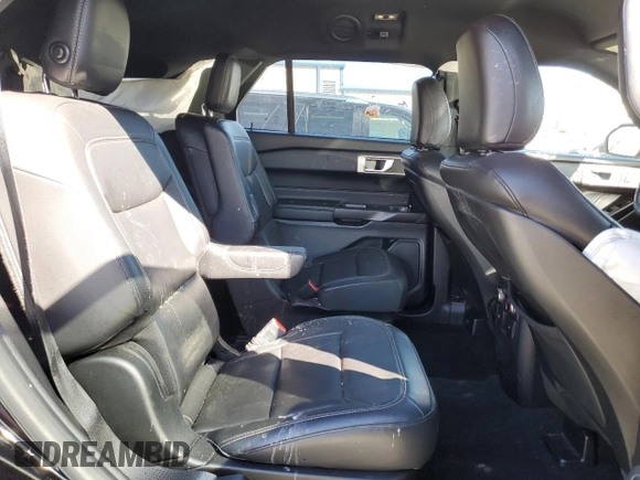 2020 Ford Explorer XLT with VIN 1FMSK8DH1LGC25701, listed as a Copart auction lot 49685105 with 88,379 mi miles and Salvage Title. Bid and sale history available at DreamBid. Image 11.