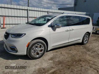 2021 Chrysler Pacifica Limited z VIN 2C4RC3GG3MR581749, wystawiony jako Copart lot #48395335 z przebiegiem 19 101 mil mil oraz Nie do naprawy • Non repairable. Historia ofert i sprzedaży dostępna na DreamBid. Obrazek 1.