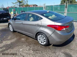 2012 Hyundai Elantra GLS with VIN 5NPDH4AEXCH067658, listed as a IAAI auction lot 41824531 with 61,204 mi miles. Bid and sale history available at carsss.com. Image 3.