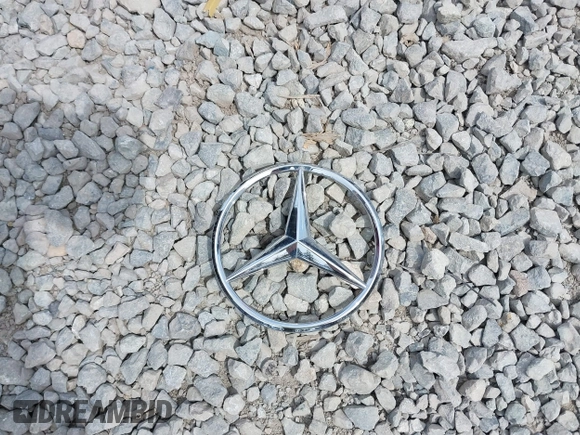 2024 Mercedes-Benz GLC 300 z VIN W1NKM4HB6RF216741, wystawiony jako IAAI lot #42216671 z przebiegiem Nie podano mil oraz . Historia ofert i sprzedaży dostępna na DreamBid. Obrazek 12.