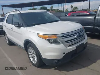 2013 Ford Explorer XLT with VIN 1FM5K7D93DGC81320, listed as a IAAI auction lot 42160748 with 196,740 mi miles and . Bid and sale history available at carsss.com. Image 6.