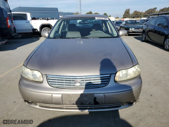 1997 Chevrolet Malibu LS with VIN 1G1NE52M9VY136374, listed as a Copart auction lot 41912165 with 94,700 mi miles and Clean Title. Bid and sale history available at carsss.com. Image 5.