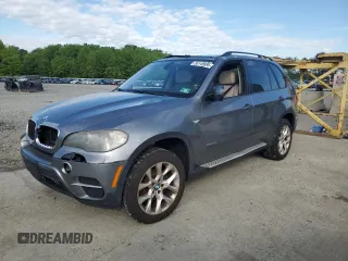 2011 BMW X5 35i z VIN 5UXZV4C55BL412406, wystawiony jako Copart lot #56149695 z przebiegiem Nie podano mil oraz Czysty tytuł • Clean title. Historia ofert i sprzedaży dostępna na DreamBid. Obrazek 1.