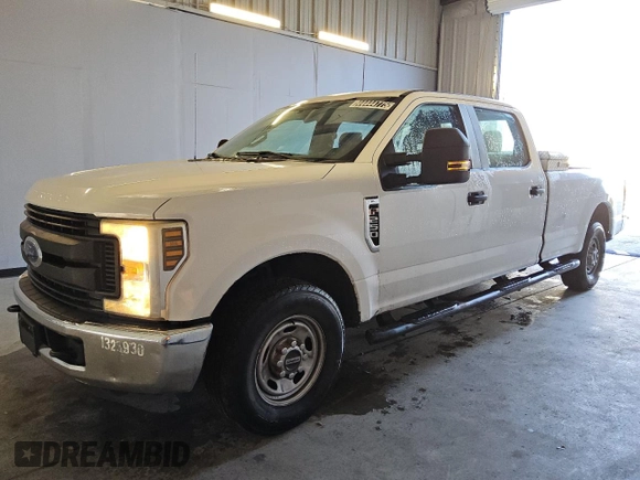 2019 Ford Super Duty F-250 SRW XL with VIN 1FT7W2A65KEF78449, listed as a Copart auction lot 44444775 with 136,019 mi miles and Clean Title. Bid and sale history available at carsss.com. Image 1.