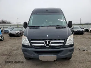 2013 Mercedes-Benz Sprinter Passenger with VIN WDZPE8CC9D5754818, listed as a Copart auction lot 88125785 with 168,418 mi miles and Salvage Title. Bid and sale history available at carsss.com. Image 5.