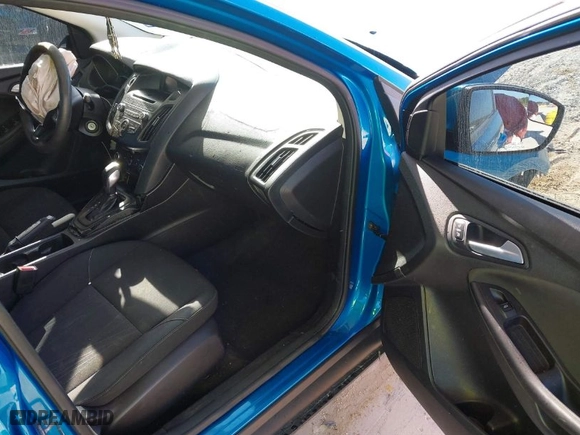 2015 Ford Focus SE with VIN 1FADP3F21FL287269, listed as a IAAI auction lot 41791570 with 122,802 mi miles. Bid and sale history available at carsss.com. Image 5.