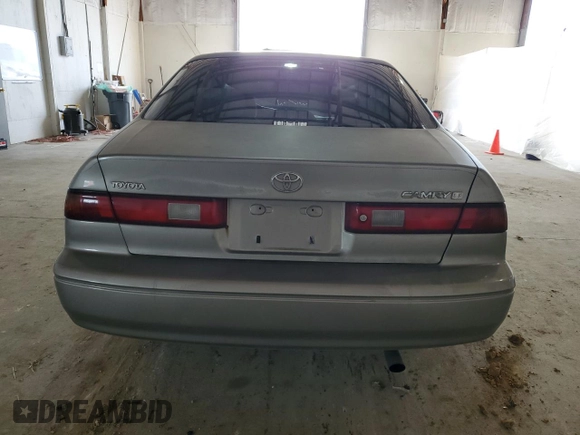 1997 Toyota Camry LE с VIN 4T1BG22K2VU087152, выставлен на аукционе Copart как лот 54049895 с пробегом 229 520 миль миль и Списание • Salvage title. История ставок и продаж доступна на DreamBid. Изображение 6.