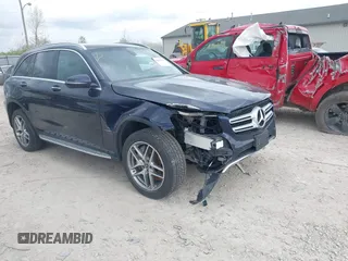 2019 Mercedes-Benz GLC 300 z VIN WDC0G4KB5KV185843, wystawiony jako IAAI lot #42082096 z przebiegiem 83 210 mil mil oraz . Historia ofert i sprzedaży dostępna na DreamBid. Obrazek 1.