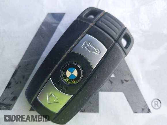 2009 BMW 1 Series 128i with VIN WBAUL73509VJ75662, listed as a IAAI auction lot 42639936 with 96,542 mi miles and . Bid and sale history available at DreamBid. Image 11.