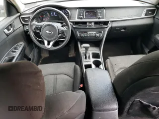 2016 Kia Optima LX z VIN 5XXGT4L34GG098901, wystawiony jako Copart lot #54388685 z przebiegiem 136 223 mil mil oraz Szkoda całkowita • Salvage title. Historia ofert i sprzedaży dostępna na DreamBid. Obrazek 8.