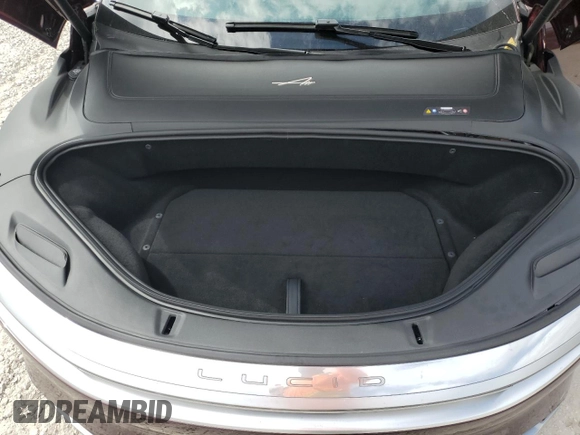 2023 Lucid Air Touring z VIN 50EA1TEA0PA003548, wystawiony jako Copart lot #54116365 z przebiegiem 25 535 mil mil oraz Szkody całkowita. Historia ofert i sprzedaży dostępna na DreamBid. Obrazek 11.