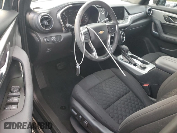 2022 Chevrolet Blazer LT z VIN 3GNKBCR42NS201643, wystawiony jako Copart lot #55244745 z przebiegiem Nie podano mil oraz Nie do naprawy • Non repairable. Historia ofert i sprzedaży dostępna na DreamBid. Obrazek 8.