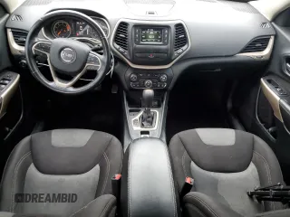 2018 Jeep Cherokee Latitude with VIN 1C4PJLCBXJD577610, listed as a Copart auction lot 55740775 with 120,776 mi miles and Salvage title. Bid and sale history available at DreamBid. Image 8.