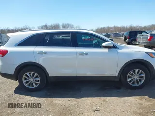 2018 Kia Sorento LX with VIN 5XYPGDA39JG415677, listed as a IAAI auction lot 42051631 with 72,734 mi miles. Bid and sale history available at carsss.com. Image 13.