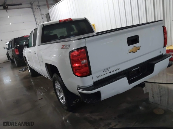 2017 Chevrolet Silverado 1500 LT with VIN 1GCVKRECXHZ188539, listed as a IAAI auction lot 41502517 with 116,428 mi miles. Bid and sale history available at carsss.com. Image 3.