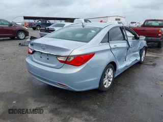 2013 Hyundai Sonata GLS z VIN 5NPEB4AC2DH781807, wystawiony jako IAAI lot #41958385 z przebiegiem 177 531 mil mil oraz . Historia ofert i sprzedaży dostępna na DreamBid. Obrazek 4.