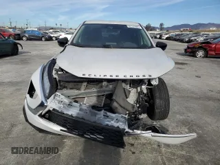 2022 Mitsubishi Eclipse Cross LE z VIN JA4ASVAA6NZ053737, wystawiony jako Copart lot #42157625 z przebiegiem 18 191 mil mil oraz Szkoda całkowita • Salvage title. Historia ofert i sprzedaży dostępna na DreamBid. Obrazek 5.