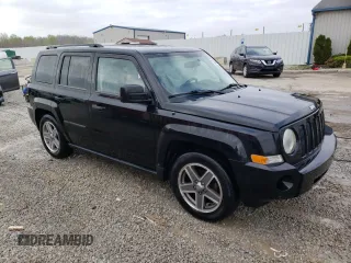 2009 Jeep Patriot Sport z VIN 1J4FF28B19D107312, wystawiony jako Copart lot #52885605 z przebiegiem 149 985 mil mil oraz Nie do naprawy • Non repairable. Historia ofert i sprzedaży dostępna na DreamBid. Obrazek 4.