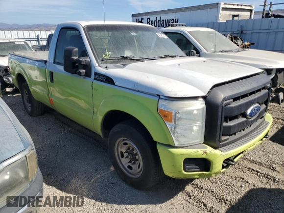 2011 Ford F-250 XL with VIN 1FDBF2A6XBEC36534, listed as a Copart auction lot 73256404 with 302,376 mi miles and Clean title. Bid and sale history available at DreamBid. Image 4.