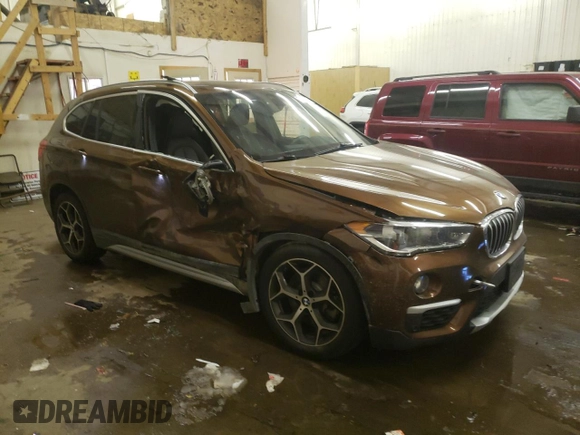 2016 BMW X1 xDrive28i with VIN WBXHT3C39G5E55868, listed as a Copart auction lot 70406082 with 0 mi miles. Bid and sale history available at carsss.com. Image 4.