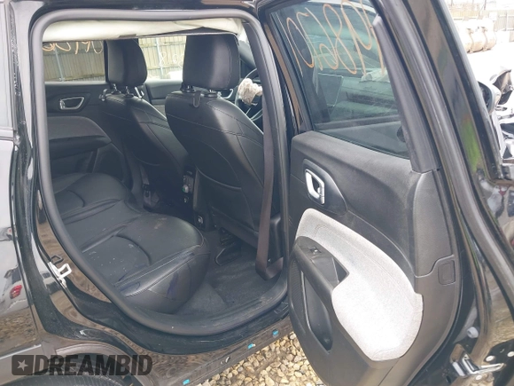 2024 Jeep Compass Latitude Lux with VIN 3C4NJDFN9RT143218, listed as a IAAI auction lot 42109742 with 25,919 mi miles and . Bid and sale history available at DreamBid. Image 8.