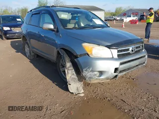 2006 Toyota RAV4 Limited с VIN JTMBK31V766001974, выставлен на аукционе IAAI как лот 42176308 с пробегом 201 765 миль миль и . История ставок и продаж доступна на DreamBid. Изображение 1.