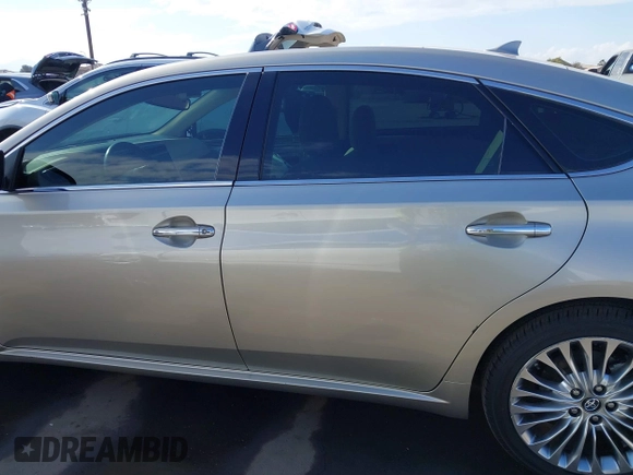 2018 Toyota Avalon XLE with VIN 4T1BK1EBXJU268188, listed as a IAAI auction lot 41441923 with 42,057 mi miles and . Bid and sale history available at DreamBid. Image 15.