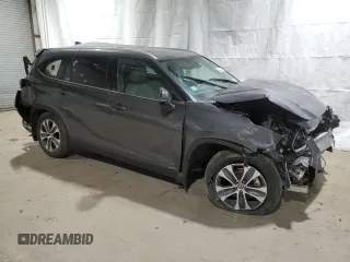 2022 Toyota Highlander Hybrid XLE z VIN 5TDGBRCH9NS556553, wystawiony jako Copart lot #88440005 z przebiegiem 76 389 mil mil oraz Czysty tytuł • Clean title. Historia ofert i sprzedaży dostępna na DreamBid. Obrazek 4.