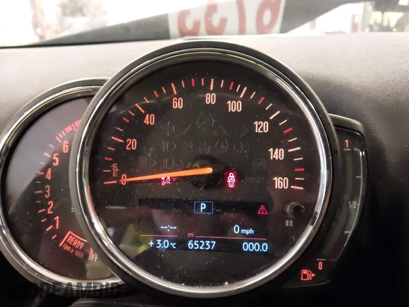2019 MINI Countryman Cooper with VIN WMZYV5C53K3E05041, listed as a IAAI auction lot 41684566 with 65,237 mi miles. Bid and sale history available at carsss.com. Image 7.