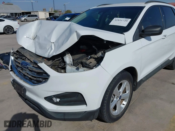 2020 Ford Edge SE z VIN 2FMPK3G92LBA35135, wystawiony jako IAAI lot #41851720 z przebiegiem 49 534 mil mil oraz . Historia ofert i sprzedaży dostępna na DreamBid. Obrazek 18.