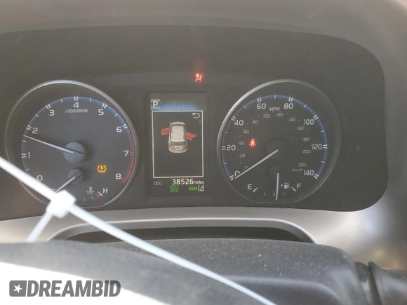 2018 Toyota RAV4 XLE with VIN JTMWFREV0JJ730682, listed as a Copart auction lot 46587675 with 38,526 mi miles and Salvage Title. Bid and sale history available at carsss.com. Image 9.
