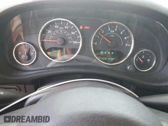2015 Jeep Wrangler Unlimited Rubicon с VIN 1C4BJWFG3FL771508, выставлен на аукционе Copart как лот 62006295 с пробегом 108 128 миль миль и Списание • Salvage title. История ставок и продаж доступна на DreamBid. Изображение 9.