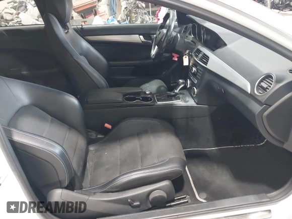 2015 Mercedes-Benz C 250 with VIN WDDGJ4HB5FG375879, listed as a IAAI auction lot 42454524 with 50,588 mi miles and . Bid and sale history available at DreamBid. Image 5.