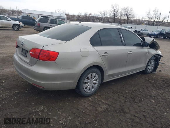 2013 Volkswagen Jetta S с VIN 3VW2K7AJ9DM242868, выставлен на аукционе IAAI как лот 41473000 с пробегом 133 697 миль миль и . История ставок и продаж доступна на DreamBid. Изображение 4.