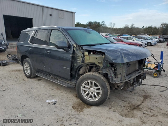 2021 Chevrolet Tahoe LT with VIN 1GNSCNKD5MR252123, listed as a Copart auction lot 42582425 with 114,130 mi miles and Salvage Title. Bid and sale history available at carsss.com. Image 4.