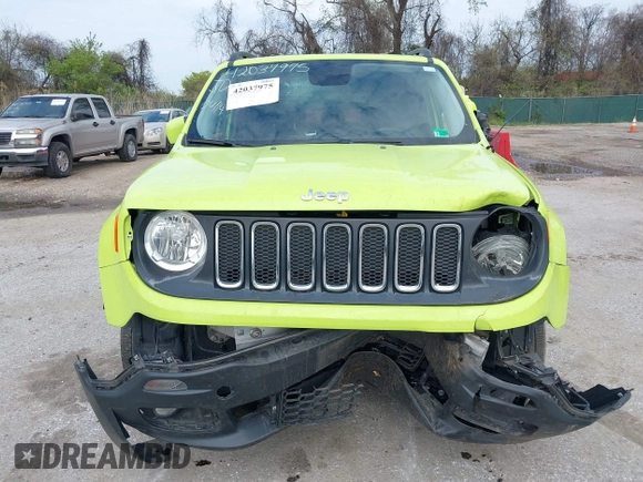 2017 Jeep Renegade Latitude with VIN ZACCJBBB1HPF11677, listed as a IAAI auction lot 42037975 with 58,527 mi miles. Bid and sale history available at carsss.com. Image 6.