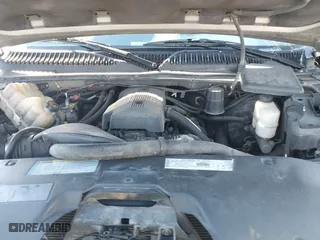 2000 Chevrolet Suburban LT with VIN 3GNFK16T7YG129363, listed as a IAAI auction lot 41586348 with 150,111 mi miles. Bid and sale history available at carsss.com. Image 10.