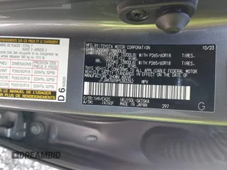 2023 Lexus GX 460 Premium z VIN JTJAM7BX9P5383362, wystawiony jako IAAI lot #42215802 z przebiegiem Nie podano mil oraz . Historia ofert i sprzedaży dostępna na DreamBid. Obrazek 9.