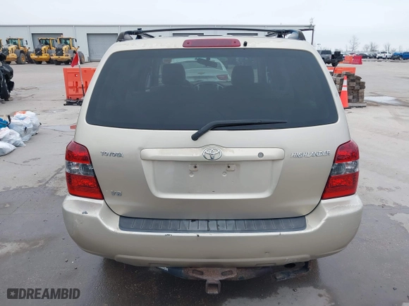 2006 Toyota Highlander with VIN JTEGP21A460115251, listed as a IAAI auction lot 41704239 with 207,327 mi miles. Bid and sale history available at carsss.com. Image 16.