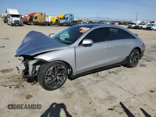 2023 Hyundai Ioniq 6 Limited z VIN KMHM54AA8PA032938, wystawiony jako Copart lot #52197305 z przebiegiem Nie podano mil oraz Szkoda całkowita • Salvage title. Historia ofert i sprzedaży dostępna na DreamBid. Obrazek 1.