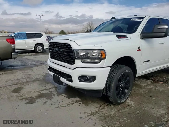 2024 Ram 2500 Lone Star with VIN 3C6UR5DLXRG317129, listed as a Copart auction lot 47662145 with 5,912 mi miles and Salvage Title. Bid and sale history available at carsss.com. Image 14.