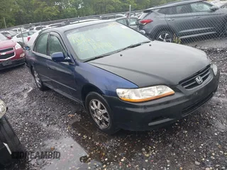 2002 Honda Accord с VIN JHMCG65572C011190, выставлен на аукционе IAAI как лот 42382503 с пробегом Не указан миль и . История ставок и продаж доступна на DreamBid. Изображение 1.